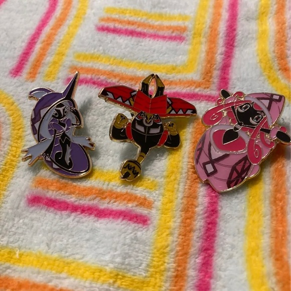 UPDATE: Pokémon Card Lot Mixed (40) & Tapa Pins - Picture 6 of 6